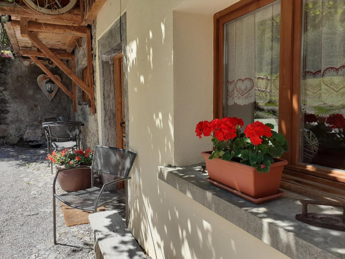 La Grange De Pimberty - Beautiful Apartments 27 Miles From Geneva Vailly Bagian luar foto