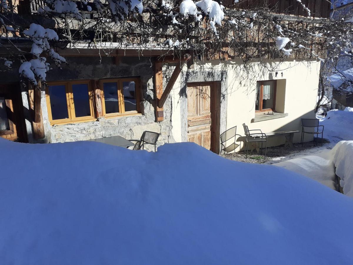 La Grange De Pimberty - Beautiful Apartments 27 Miles From Geneva Vailly Bagian luar foto