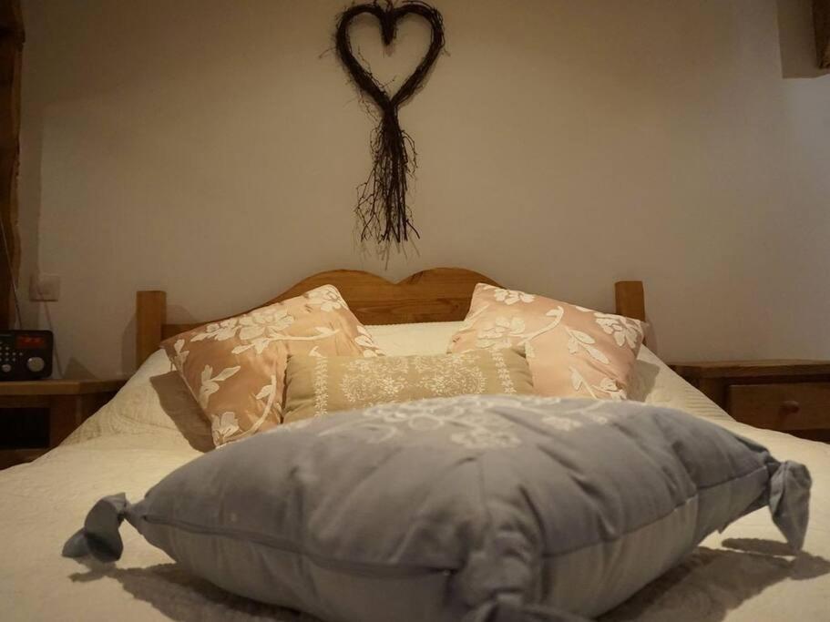 La Grange De Pimberty - Beautiful Apartments 27 Miles From Geneva Vailly Bagian luar foto